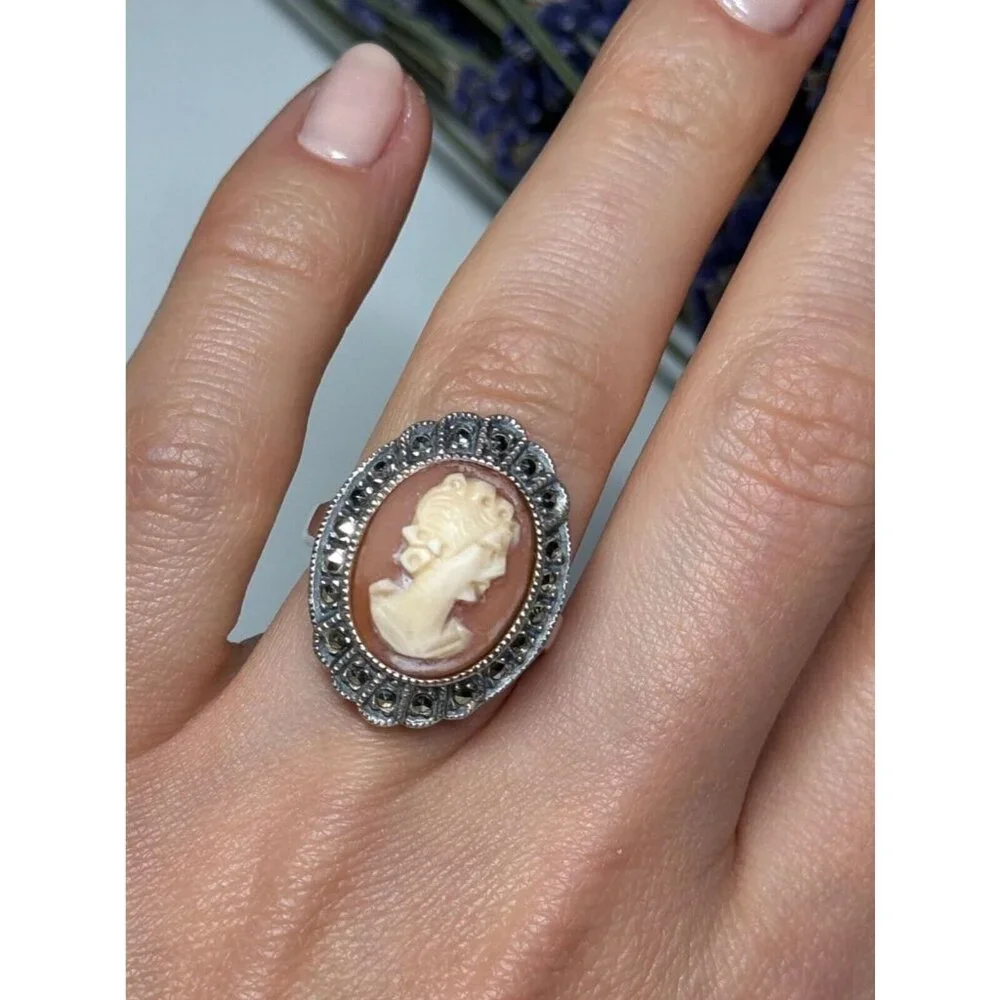 Vintage Cameo 925 Sterling silver ring size 5